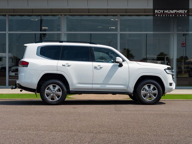 View our TOYOTA LAND CRUISER