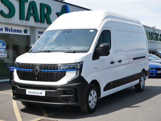 View our Renault Master LH35 2.0 BLUEDCI 150 BHP LONG HIGH ROOF ADVANCE EDITION