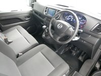 USED 2023 72 VAUXHALL VIVARO 3100 2.0 D 145 BHP L2 LONG PRO EDITION 6 DOOR SAT NAV | AIR CON | 145 BHP | L2 LONG