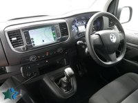 USED 2023 72 VAUXHALL VIVARO 3100 2.0 D 145 BHP L2 LONG PRO EDITION 6 DOOR SAT NAV | AIR CON | 145 BHP | L2 LONG