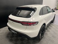 USED 2022 22 PORSCHE MACAN 2.0T SUV 5dr Petrol PDK 4WD Euro 6 (s/s) (265 ps) 