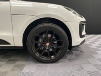 USED 2022 22 PORSCHE MACAN 2.0T SUV 5dr Petrol PDK 4WD Euro 6 (s/s) (265 ps) 