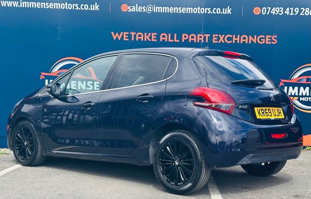 View our PEUGEOT 208
