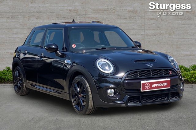 View our MINI Hatch 2.0 Cooper S Sport Steptronic Euro 6 (s/s) 5dr
