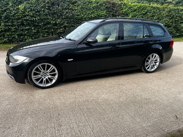View our BMW 3 SERIES