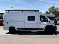 USED 2018 18 HYMER YOSEMITE POPTOP 4 BERTH - 4 BELT 