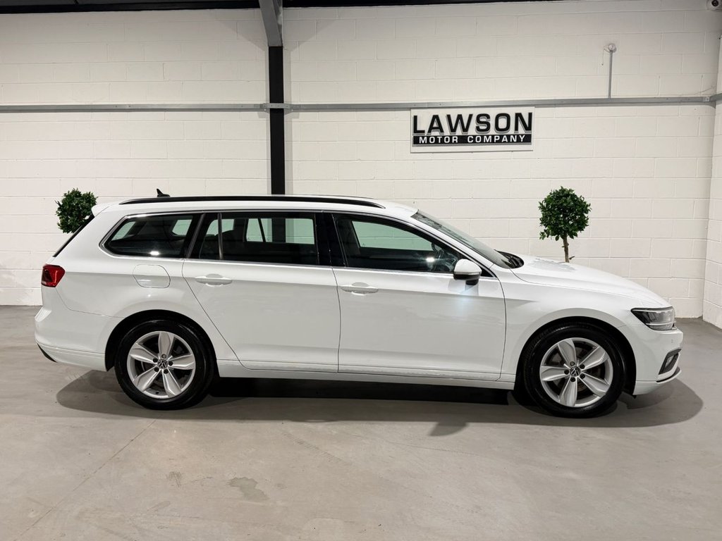 USED 2021 21 VOLKSWAGEN PASSAT 2.0 TDI EVO SE Nav Estate 5dr Diesel DSG Euro 6 (s/s) (150 ps) 