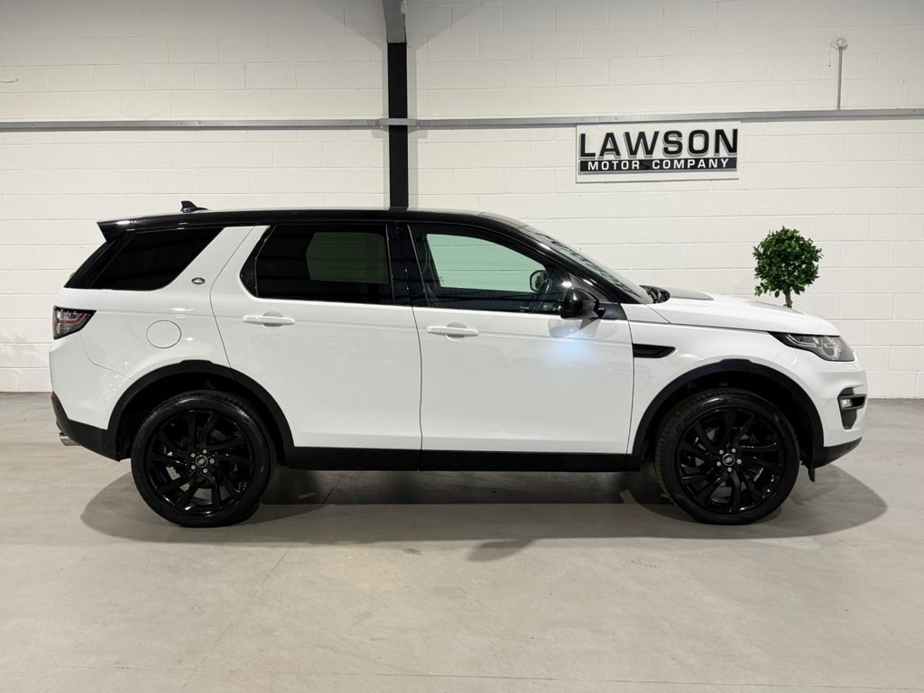 USED 2016 16 LAND ROVER DISCOVERY SPORT 2.0 TD4 HSE Black SUV 5dr Diesel Auto 4WD Euro 6 (s/s) (180 ps) 