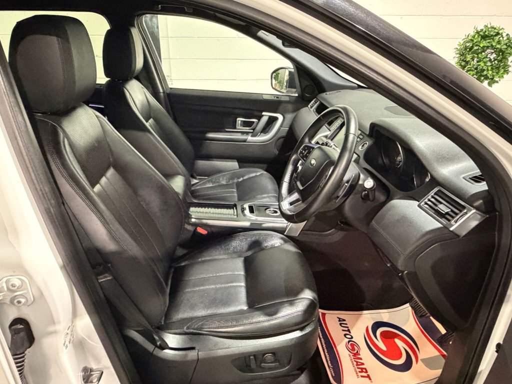 USED 2016 16 LAND ROVER DISCOVERY SPORT 2.0 TD4 HSE Black SUV 5dr Diesel Auto 4WD Euro 6 (s/s) (180 ps) 