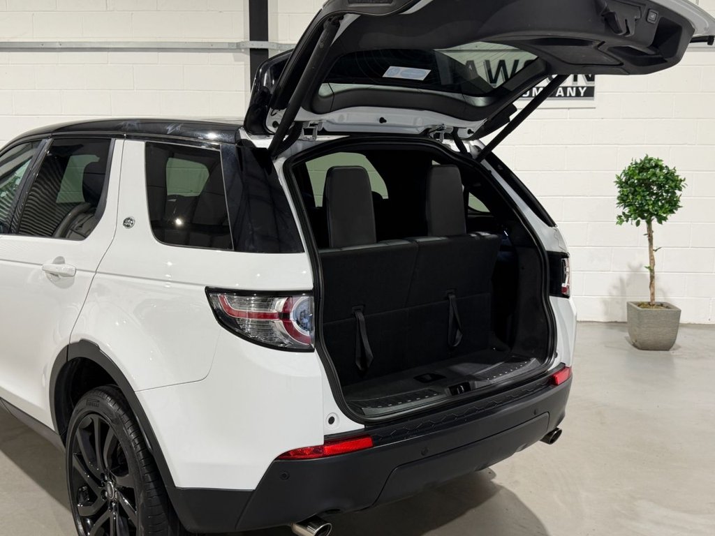 USED 2016 16 LAND ROVER DISCOVERY SPORT 2.0 TD4 HSE Black SUV 5dr Diesel Auto 4WD Euro 6 (s/s) (180 ps) 