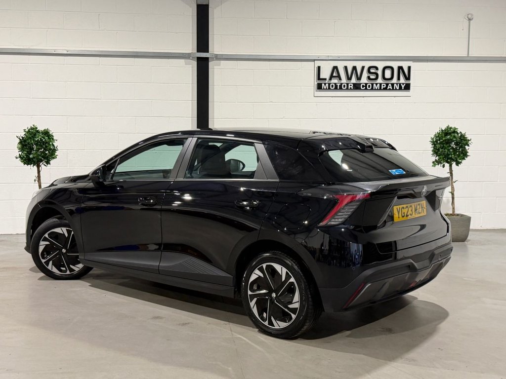 USED 2023 23 MG Mg4 64kWh SE Long Range Hatchback 5dr Electric Auto (203 ps) 
