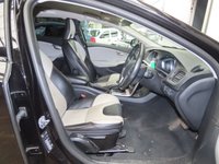 USED 2018 68 VOLVO V40 CROSS COUNTRY 1.5 T3 GPF Pro Hatchback 5dr Petrol Auto Euro 6 (s/s) (152 ps) 