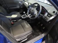 USED 2022 22 RENAULT CAPTUR 1.0 TCe Iconic SUV 5dr Petrol Manual Euro 6 (s/s) (90 ps) 