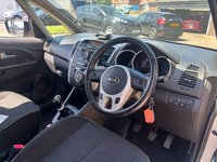 USED 2013 13 KIA VENGA 1.4 CRDi 2 MPV 5 door Diesel Manual in Silver 