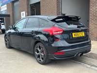 USED 2015 15 FORD FOCUS 2.0T EcoBoost ST-3 Hatchback 5 door Petrol Manual Euro 6 in Black +HEATED LEATHER+REVERSE CAM+SENSORS