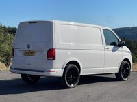 USED 2021 71 VOLKSWAGEN TRANSPORTER 2.0 TDI T28 Highline Panel Van 5dr Diesel DSG FWD SWB Euro 6 (s/s) (150 ps) Highline, DSG, Rev Camera, Tailgate