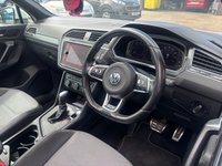 USED 2019 69 VOLKSWAGEN TIGUAN 2.0 TDI R-Line Tech SUV 5 Door Diesel Automatic DSG White Euro 6 1 Former Keeper HEATED SEATS+PAN ROOF+BLUETOOTH+DAB
