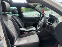 USED 2019 69 VOLKSWAGEN TIGUAN 2.0 TDI R-Line Tech SUV 5 Door Diesel Automatic DSG White Euro 6 1 Former Keeper HEATED SEATS+PAN ROOF+BLUETOOTH+DAB