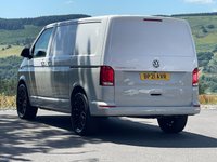 USED 2021 21 VOLKSWAGEN TRANSPORTER 2.0 TDI T28 Highline Panel Van 5dr Diesel DSG FWD SWB Euro 6 (s/s) (150 ps) 2 Tone Ascot grey & White, Highline, DSG