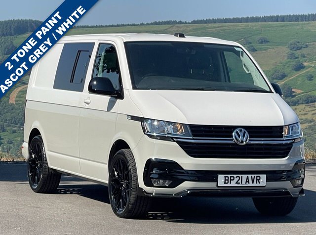 View our Volkswagen Transporter 2.0 TDI T28 Highline 6 Seat Kombi 5dr Diesel DSG FWD SWB Euro 6 (s/s) (150 ps)
