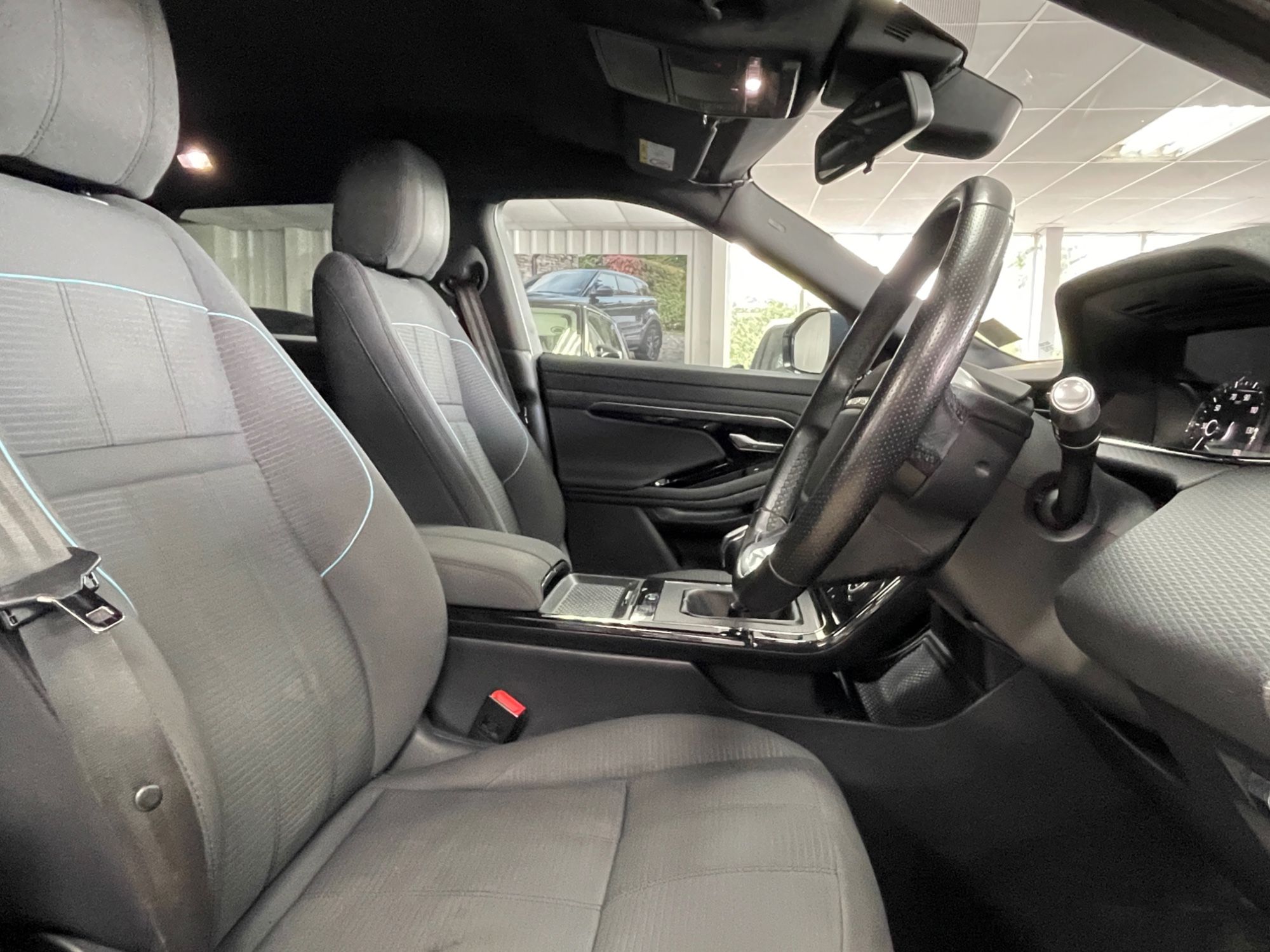 USED 2019 69 LAND ROVER RANGE ROVER EVOQUE 2.0 D150 R-Dynamic SUV 5dr Diesel Manual FWD Euro 6 (s/s) (150 ps) 