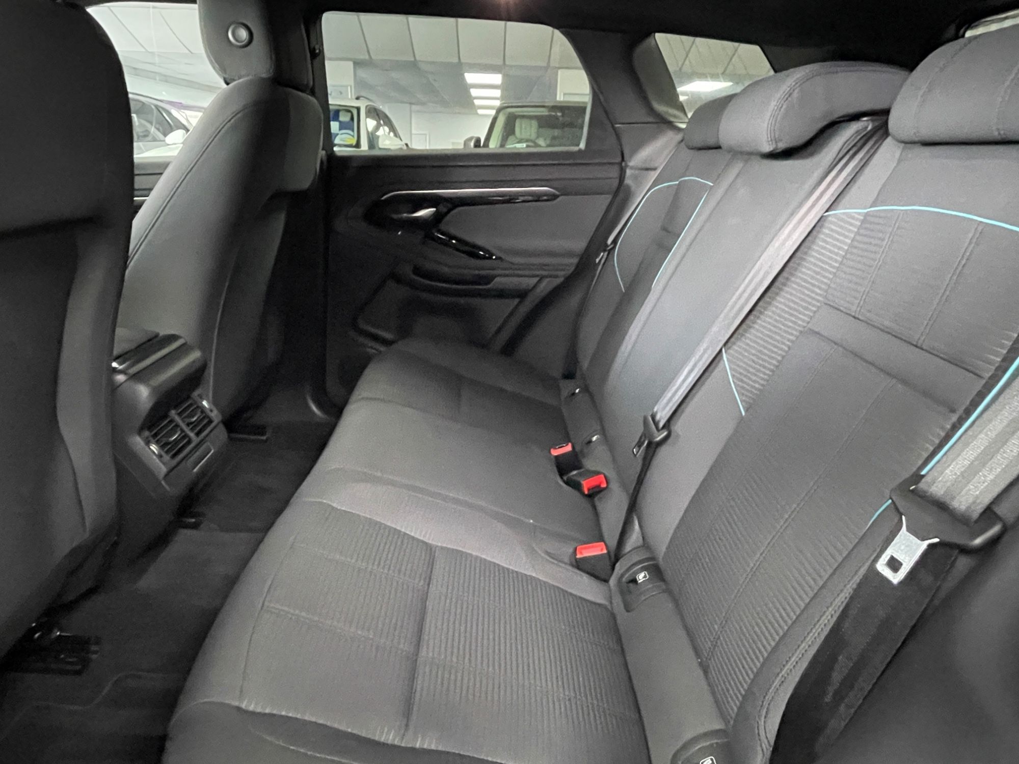 USED 2019 69 LAND ROVER RANGE ROVER EVOQUE 2.0 D150 R-Dynamic SUV 5dr Diesel Manual FWD Euro 6 (s/s) (150 ps) 