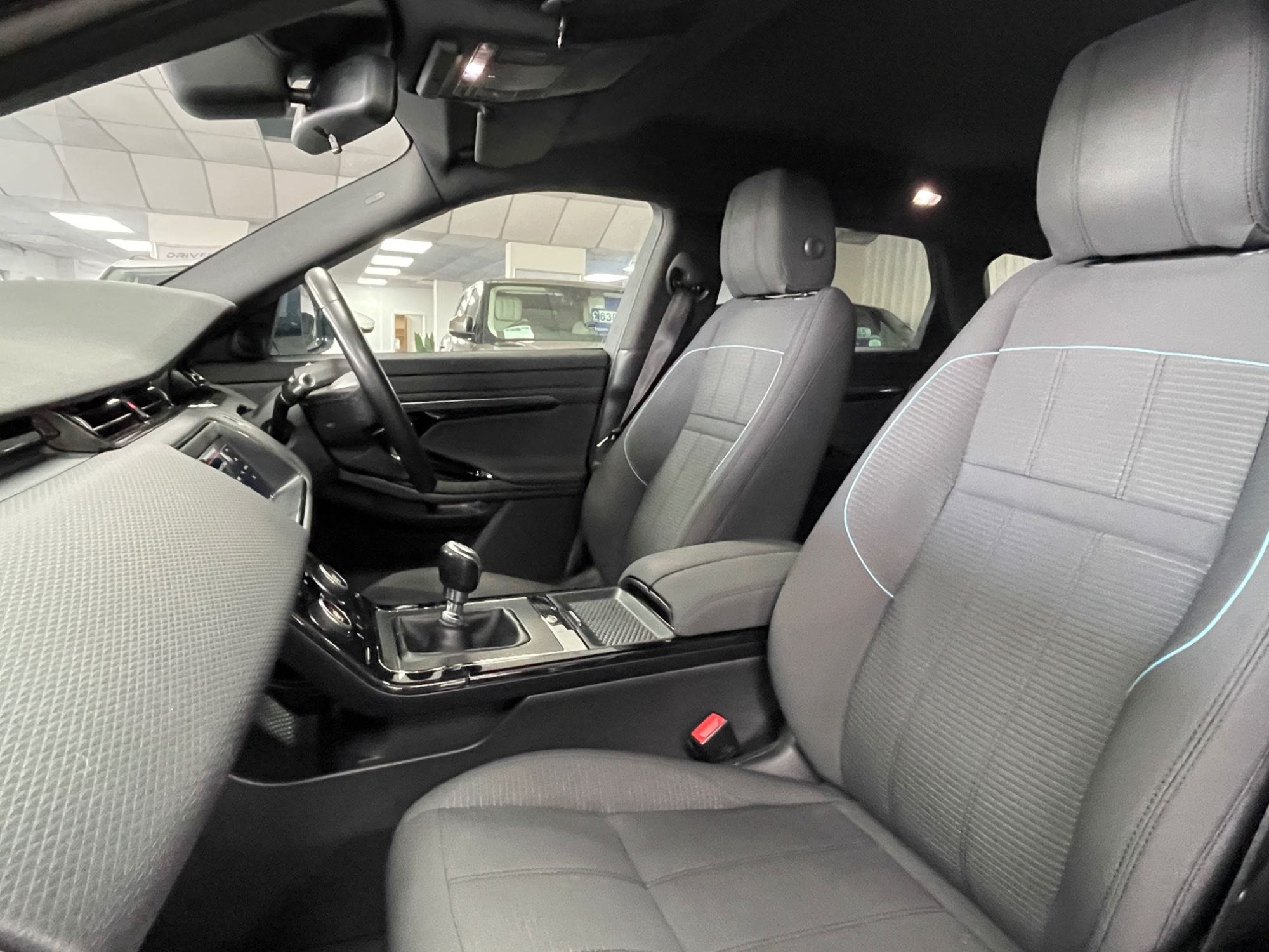 USED 2019 69 LAND ROVER RANGE ROVER EVOQUE 2.0 D150 R-Dynamic SUV 5dr Diesel Manual FWD Euro 6 (s/s) (150 ps) 