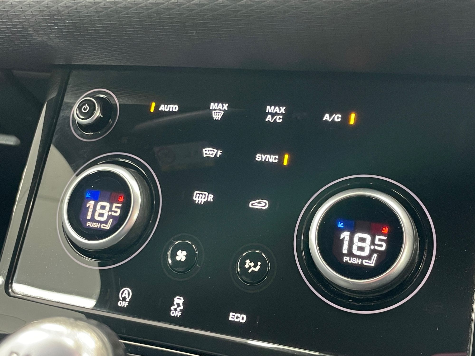 USED 2019 69 LAND ROVER RANGE ROVER EVOQUE 2.0 D150 R-Dynamic SUV 5dr Diesel Manual FWD Euro 6 (s/s) (150 ps) 