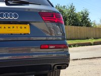 USED 2017 17 AUDI Q7 3.0 TDI V6 S line SUV 5dr Diesel Tiptronic quattro Euro 6 (s/s) (272 ps) FASH|HUD|TECHPACK|TOWBAR|STEPS