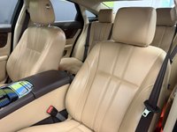 USED 2013 63 JAGUAR XJ 3.0d V6 Premium Luxury Saloon 4dr Diesel Auto Euro 5 (s/s) (275 ps) ****LOW MILEAGE****