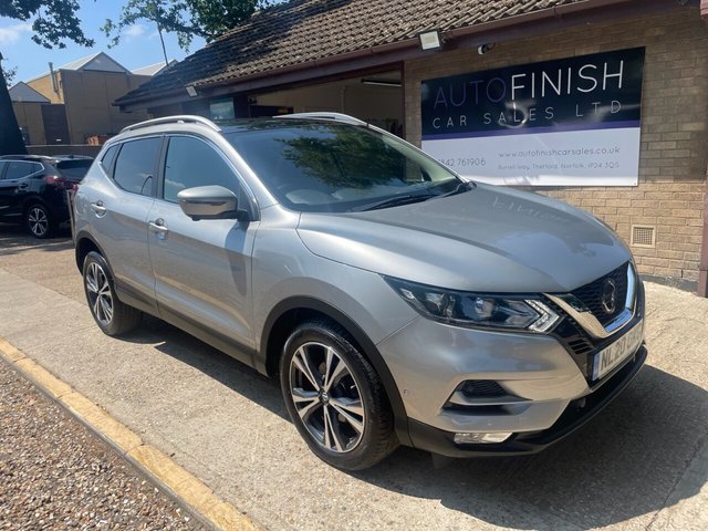 View our NISSAN QASHQAI