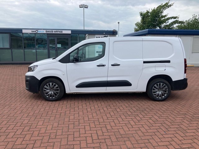 View our PEUGEOT Partner Professional Crew Van Long Wheel Base