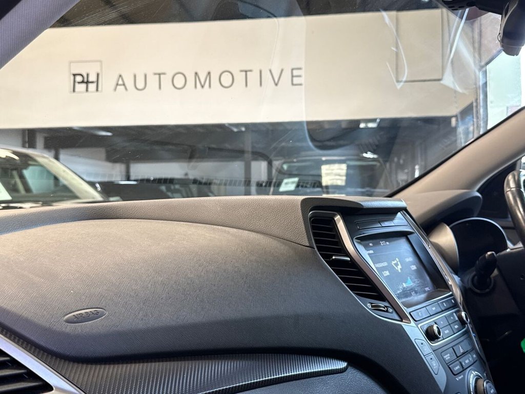 USED 2018 18 HYUNDAI SANTA FE 2.2 CRDi Blue Drive Premium SUV 5dr Diesel Manual 4WD Euro 6 (s/s) (200 ps) INFINITY AUDIO|ELECTRIC SEATS