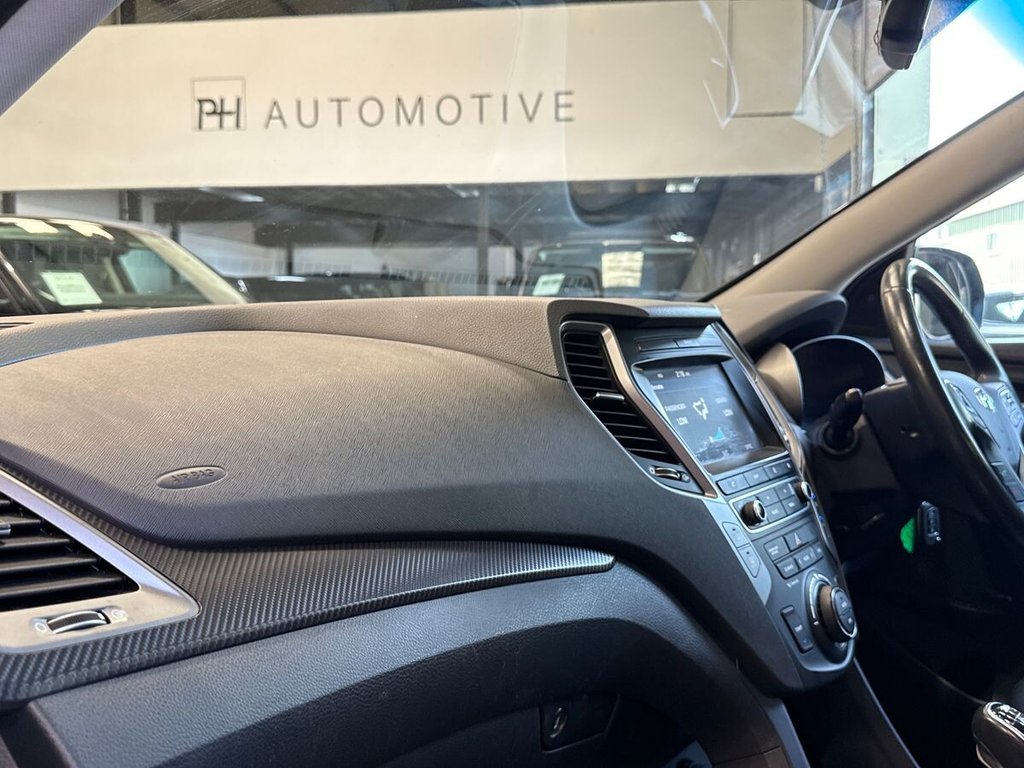 USED 2018 18 HYUNDAI SANTA FE 2.2 CRDi Blue Drive Premium SUV 5dr Diesel Manual 4WD Euro 6 (s/s) (200 ps) INFINITY AUDIO|ELECTRIC SEATS