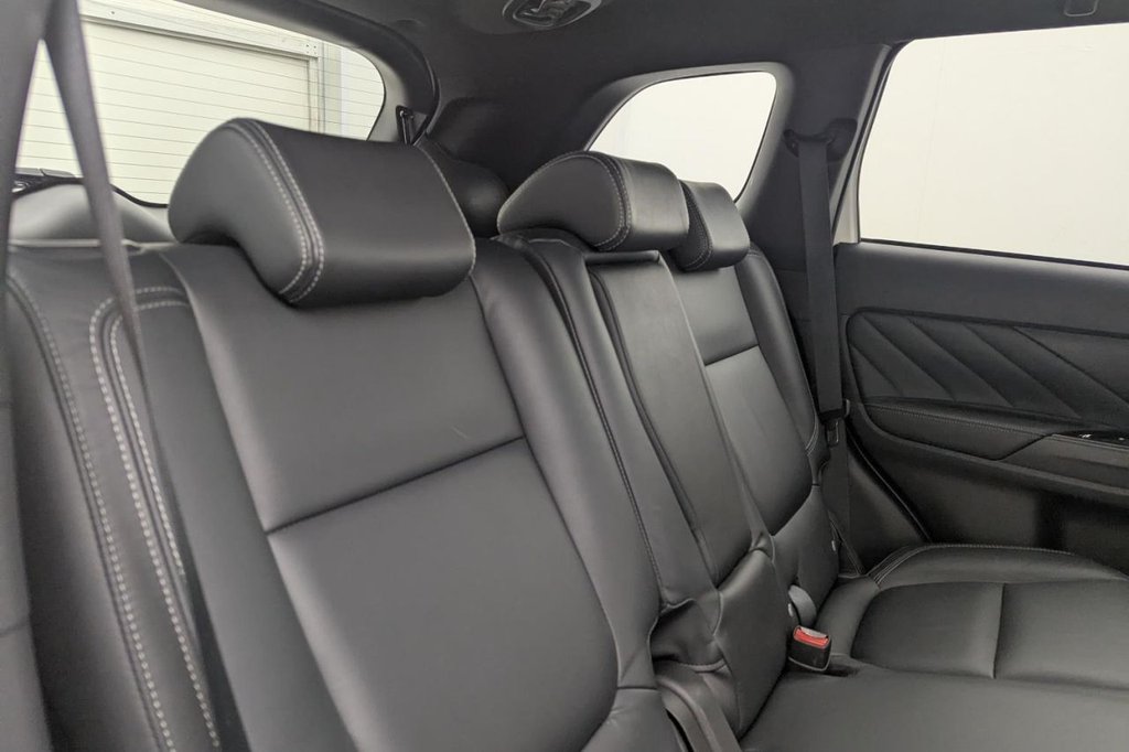 USED 2020 69 MITSUBISHI OUTLANDER 2.4h TwinMotor 13.8kWh 4h SUV 5dr Petrol Plug-in Hybrid CVT 4WD Euro 6 (s/s) (209 ps) 4X4, Camera, Keyless