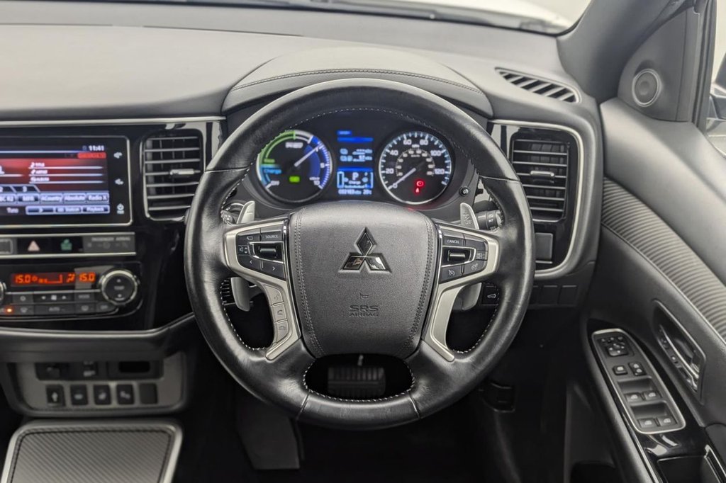 USED 2020 69 MITSUBISHI OUTLANDER 2.4h TwinMotor 13.8kWh 4h SUV 5dr Petrol Plug-in Hybrid CVT 4WD Euro 6 (s/s) (209 ps) 4X4, Camera, Keyless
