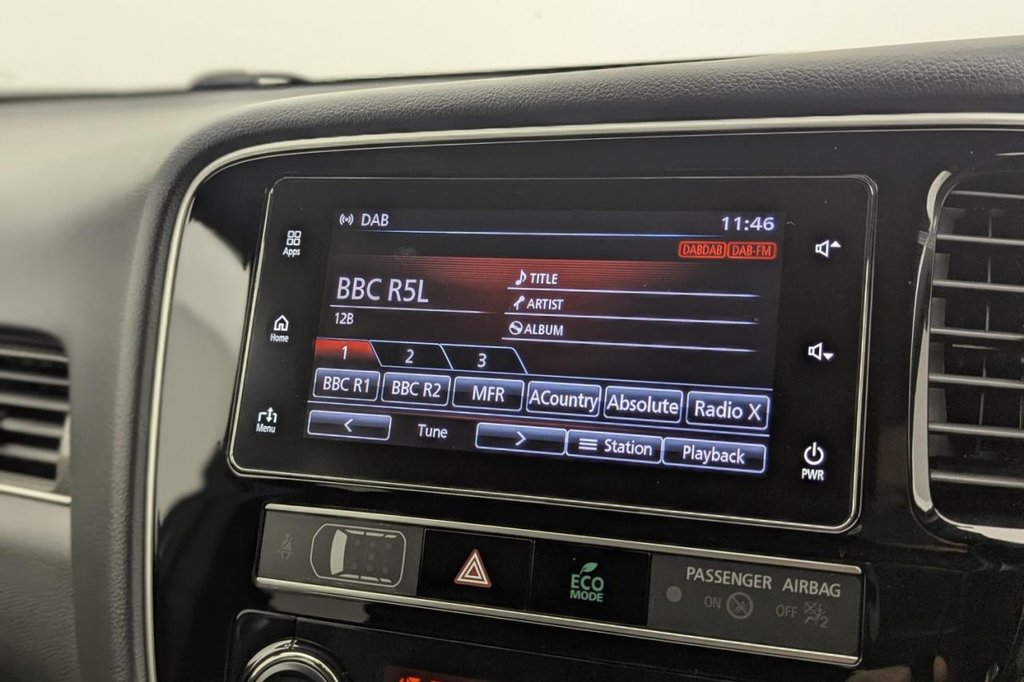 USED 2020 69 MITSUBISHI OUTLANDER 2.4h TwinMotor 13.8kWh 4h SUV 5dr Petrol Plug-in Hybrid CVT 4WD Euro 6 (s/s) (209 ps) 4X4, Camera, Keyless