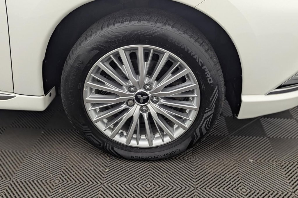 USED 2020 69 MITSUBISHI OUTLANDER 2.4h TwinMotor 13.8kWh 4h SUV 5dr Petrol Plug-in Hybrid CVT 4WD Euro 6 (s/s) (209 ps) 4X4, Camera, Keyless