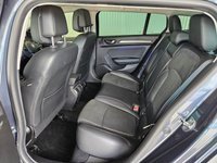 USED 2018 18 RENAULT MEGANE 1.6 dCi Signature Nav Sport Tourer 5dr Diesel Manual Euro 6 (s/s) (130 ps) 