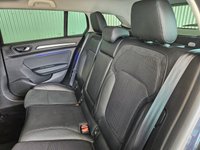 USED 2018 18 RENAULT MEGANE 1.6 dCi Signature Nav Sport Tourer 5dr Diesel Manual Euro 6 (s/s) (130 ps) 