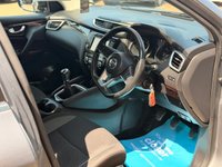 USED 2018 68 NISSAN QASHQAI 1.5 dCi Acenta Premium SUV 5dr Diesel Manual Euro 6 (s/s) (115 ps) ideal family car with great mpg and good spec inc adjustable door mirrors sat nav lane assist and more