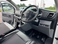 USED 2020 70 VAUXHALL VIVARO 1.5 Turbo D 2900 Dynamic Panel Van 6dr Diesel Manual L2 H1 Euro 6 (s/s) (100 ps) 2020 70 Reg, Vivaro 2300 LWB Dynamic One Owner From New and Full Service History