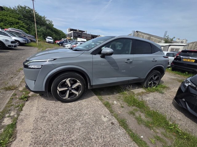 View our NISSAN QASHQAI