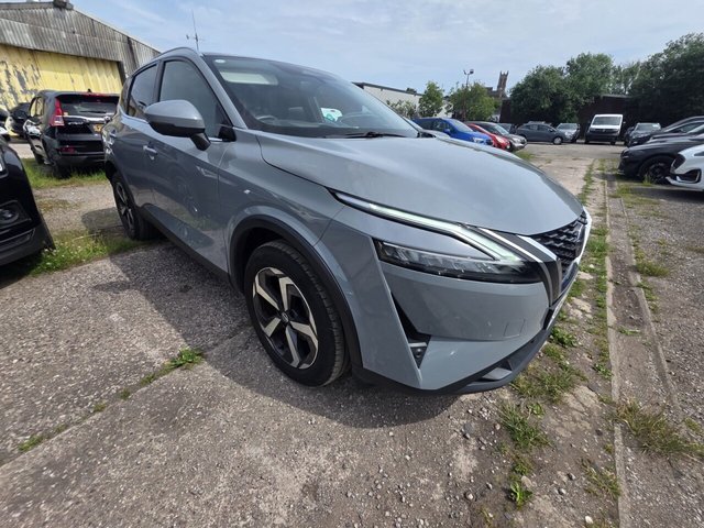 View our NISSAN QASHQAI