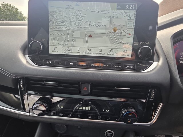 View our NISSAN QASHQAI