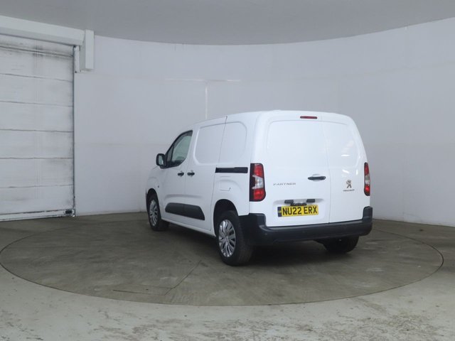 View our PEUGEOT PARTNER
