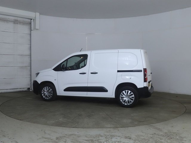 View our PEUGEOT PARTNER