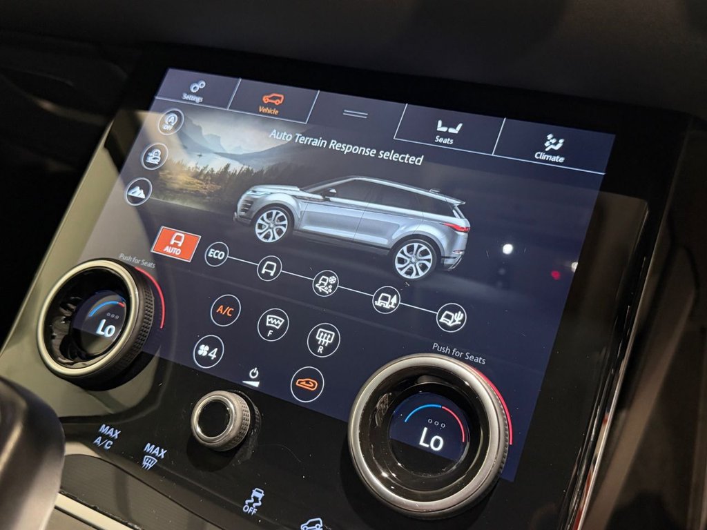 USED 2019 69 LAND ROVER RANGE ROVER EVOQUE 2.0 D180 SE SUV 5dr Diesel Auto 4WD Euro 6 (s/s) (180 ps) 