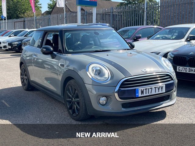 View our MINI Hatch 1.5 Cooper Hatchback 3dr Petrol Manual Euro 6 (s/s) (136 ps)