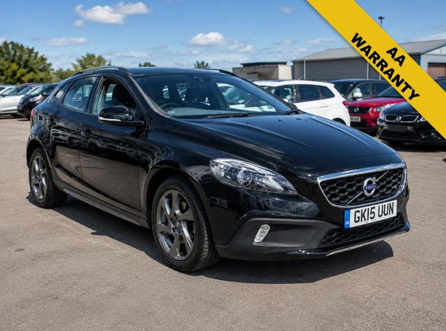 View our VOLVO V40 CROSS COUNTRY